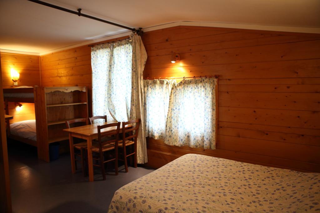 Отель La Ferme Du Bois Barbu Виллар-де-Ланс Экстерьер фото